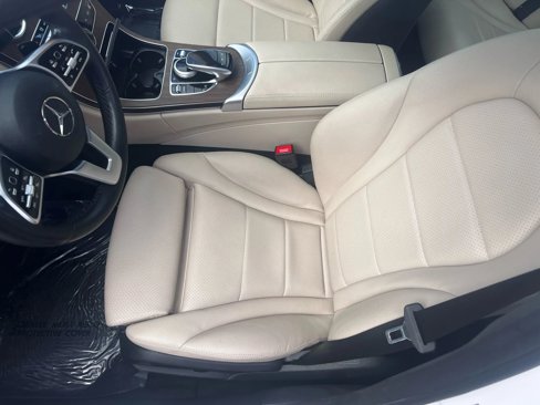 Used 2019 Mercedes-Benz C 300 4MATIC Sedan image 9