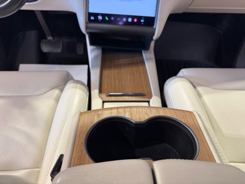 Used 2019 Tesla Model X Long Range image 32