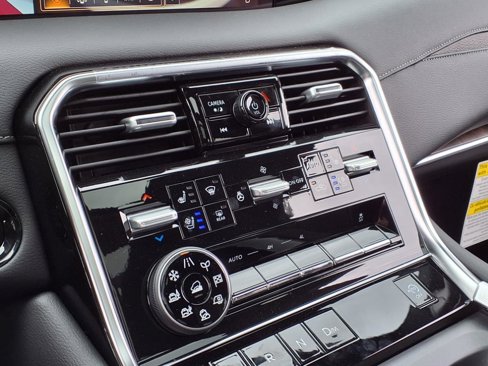 New 2025 Nissan Armada Platinum w/ Convenience Package image 19