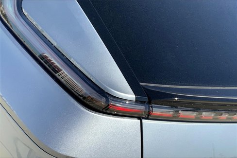 Used 2025 Cadillac Lyriq Luxury image 15