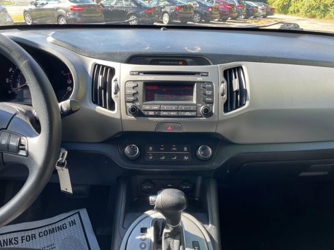Used 2016 Kia Sportage LX image 19