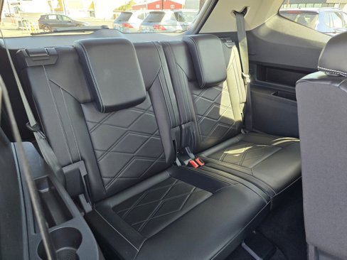 Used 2024 Volkswagen Atlas SE image 15