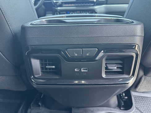 Used 2023 Chevrolet Silverado 1500 ZR2 image 19