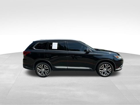 Used 2017 Mitsubishi Outlander SEL image 6