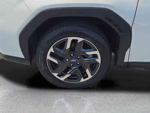 Certified 2025 Subaru Forester Limited image 29