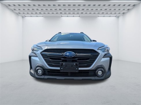 Used 2023 Subaru Outback Onyx Edition image 2