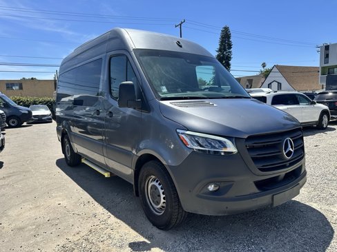 Used 2022 Mercedes-Benz Sprinter 2500 image 3