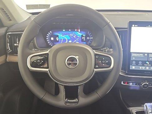 New 2026 Volvo XC90 T8 Plus image 9