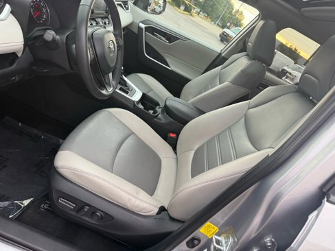 Used 2023 Toyota RAV4 LE image 19