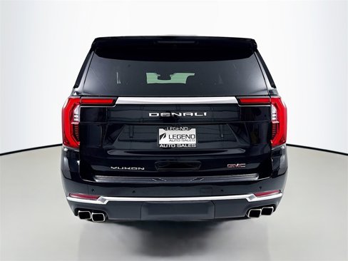 Used 2025 GMC Yukon XL Denali image 7