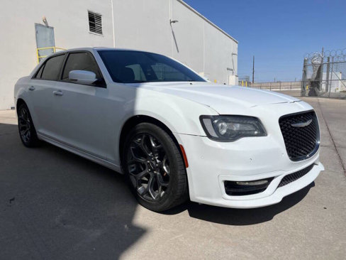 Used 2018 Chrysler 300 S w/ 300S Premium Group image 8