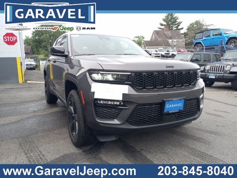 New 2025 Jeep Grand Cherokee Limited w/ Black Appearance Package image 1