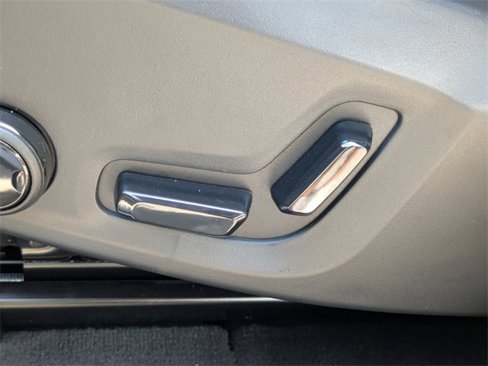New 2026 Volvo XC60 B5 Ultra w/ Climate Package image 21