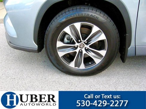 Used 2021 Toyota Highlander XLE image 15