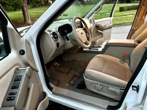 Used 2006 Ford Explorer XLS image 20