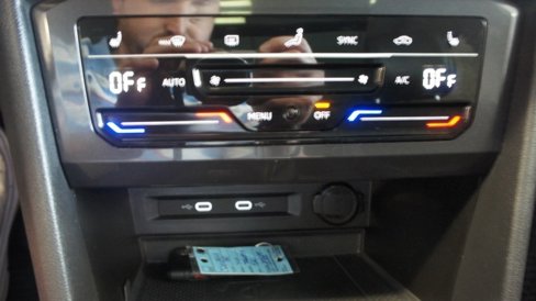 Used 2022 Volkswagen Tiguan SE image 20
