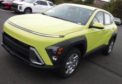 New 2025 Hyundai Kona SE image 4