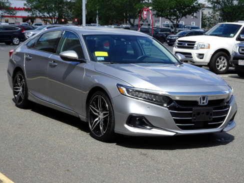 Used 2022 Honda Accord Touring image 3