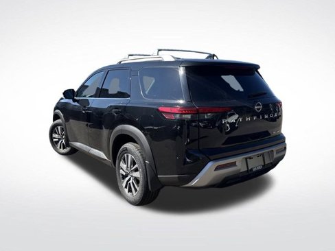 New 2025 Nissan Pathfinder SL image 3