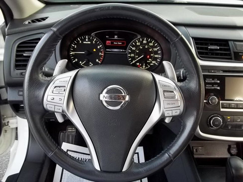 Used 2016 Nissan Altima 2.5 SR image 12