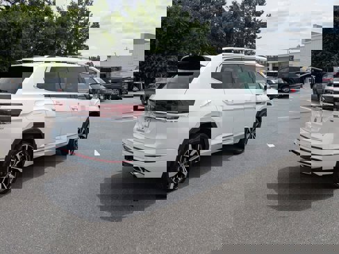 New 2025 Volkswagen Atlas SEL Premium R-Line image 3