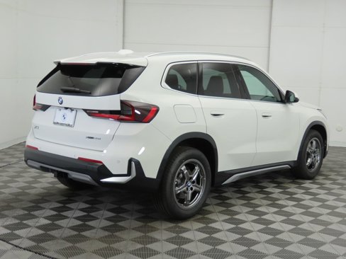 Used 2025 BMW X1 xDrive28i w/ Technology Package image 6