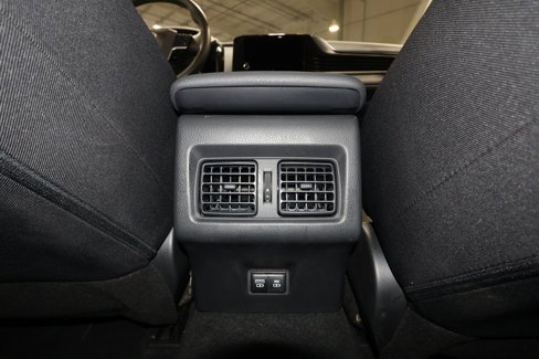 Used 2025 Toyota Camry LE image 28