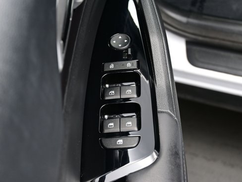 Used 2023 Kia Sportage EX image 11