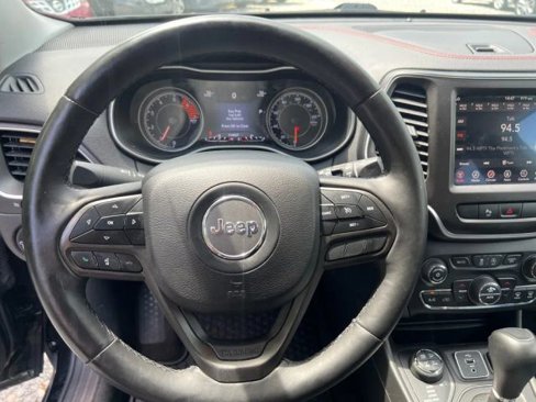 Used 2019 Jeep Cherokee Trailhawk w/ Comfort/Convenience Group image 14