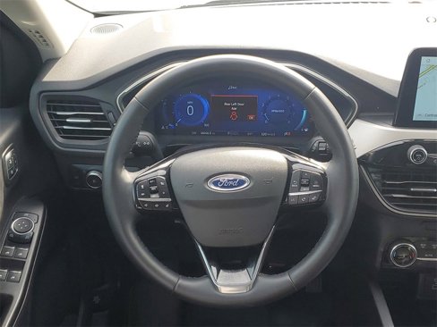 Used 2022 Ford Escape SEL image 31