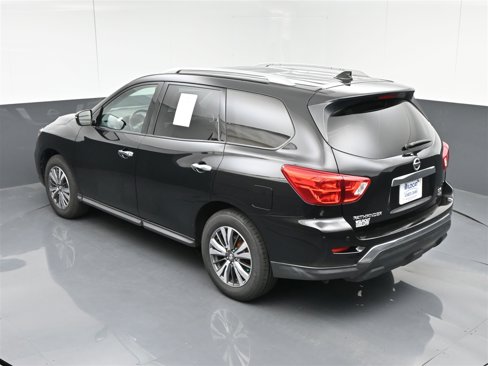 Used 2020 Nissan Pathfinder SV image 26