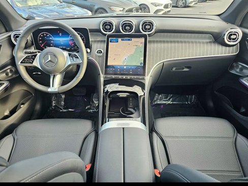 Certified 2025 Mercedes-Benz GLC 300 4MATIC image 26