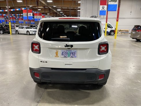 Used 2023 Jeep Renegade Altitude image 4