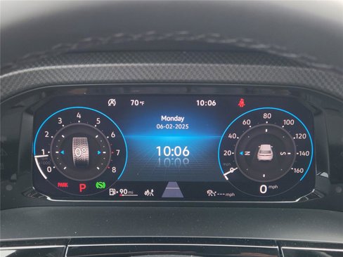 New 2025 Volkswagen Atlas Peak Edition SE image 18