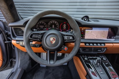 Certified 2025 Porsche 911 Carrera GTS image 13