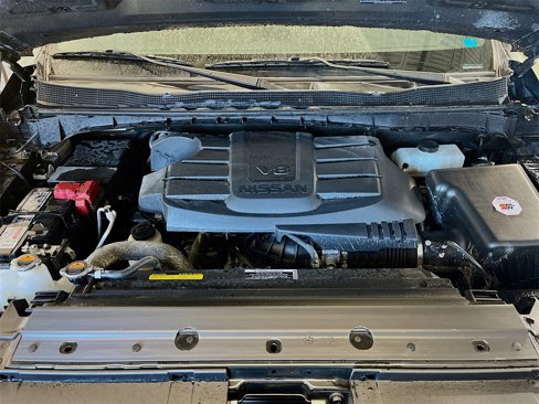 Used 2024 Nissan Titan PRO-4X image 30