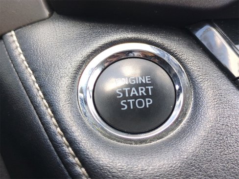 Used 2017 Toyota RAV4 XLE image 29