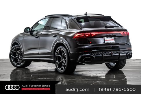 New 2025 Audi RS Q8 performance image 12