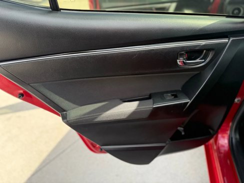Used 2019 Toyota Corolla LE image 19