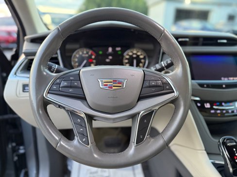 Used 2020 Cadillac XT5 Premium Luxury image 22