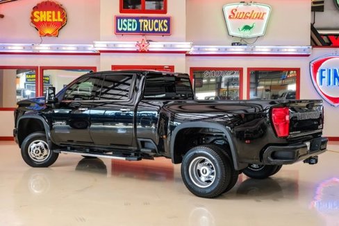 Used 2022 Chevrolet Silverado 3500 High Country w/ Safety Package II image 4