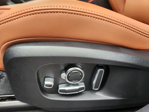 New 2026 Jaguar F-PACE R-Dynamic S image 12