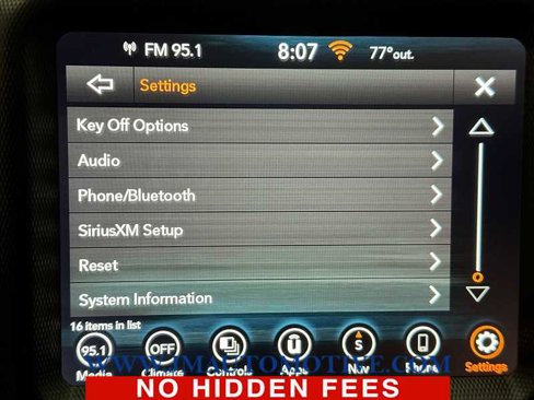 Used 2023 Jeep Wrangler Sahara image 33