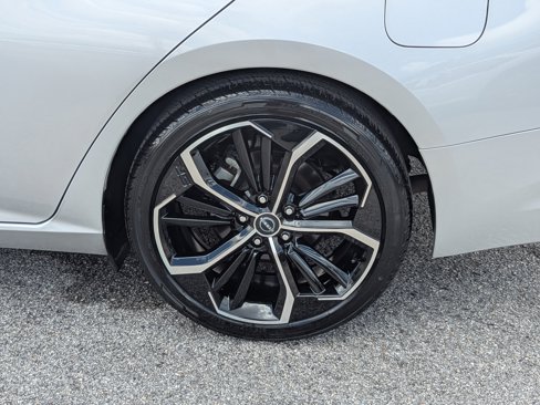 Used 2023 Nissan Altima 2.5 SR image 10