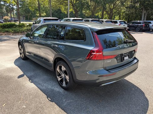 New 2026 Volvo V60 B5 Cross Country Plus w/ Protection Package Premier image 6
