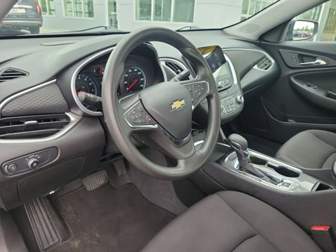 Used 2023 Chevrolet Malibu LT image 16