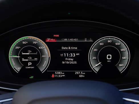 Used 2024 Audi Q5 e Premium Plus image 3
