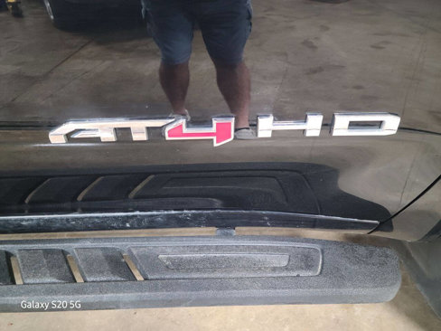 Used 2023 GMC Sierra 2500 AT4 w/ AT4 Preferred Package image 13
