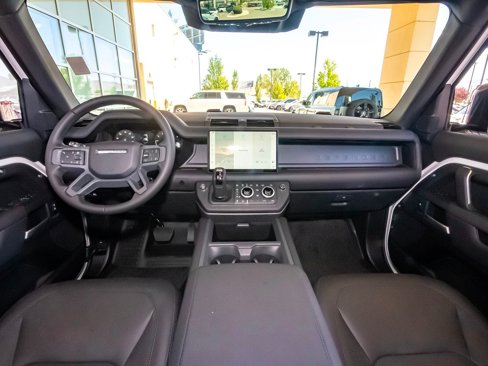 New 2025 Land Rover Defender 110 X-Dynamic SE image 37