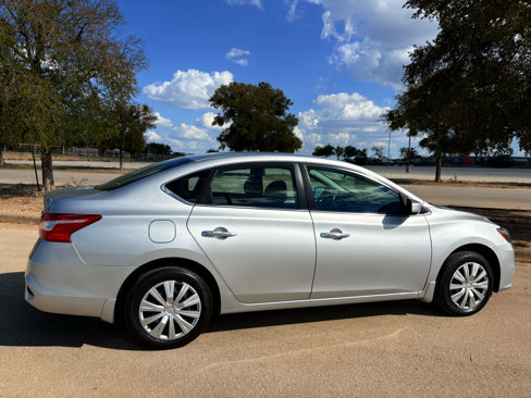 Used 2019 Nissan Sentra S image 37